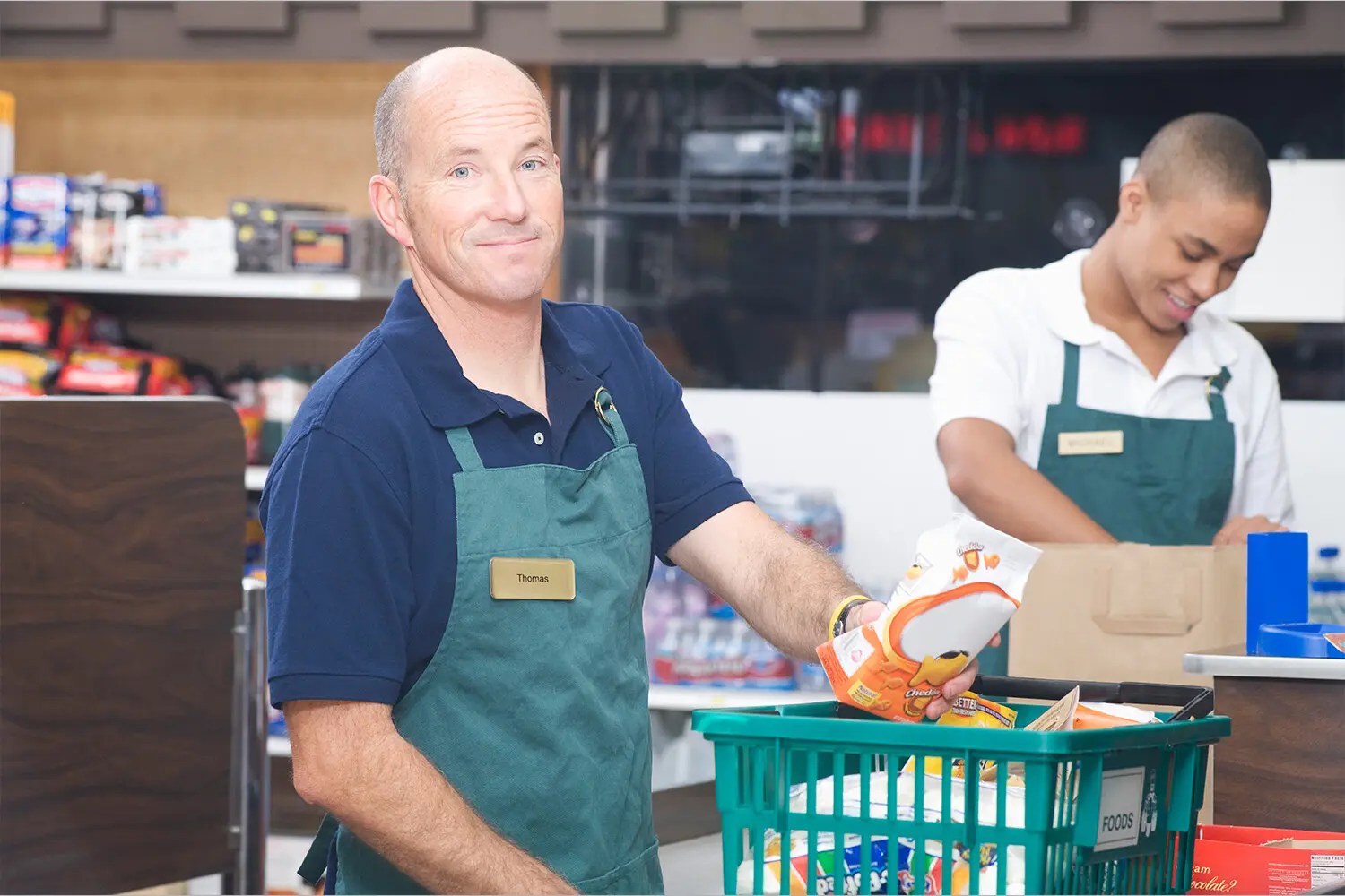 Line worker, and warehouse selector positions at Publix Apply today