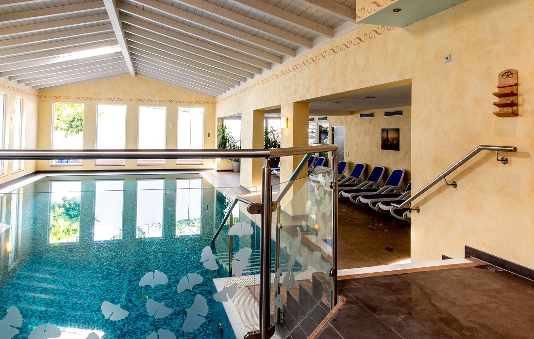 Gutschein Schwimmbad Glas Inspiration Virpikuitunen Dekor