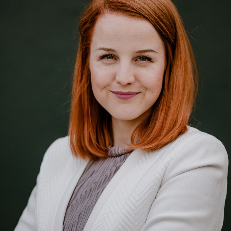 Laura Schumacher KLUB DIALOG