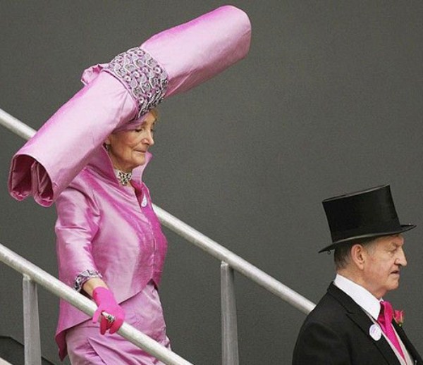 Extremly Stupid Hats (38 photos)
