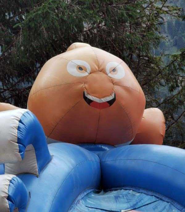 38 Ridiculously Funny KnockOffs