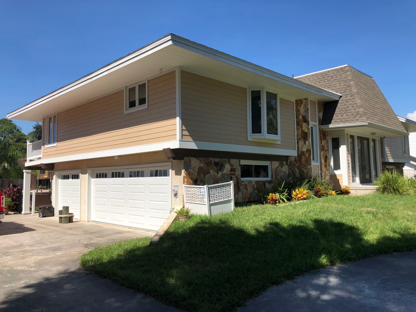 James Hardie Siding White KMS Systems, Inc. Jacksonville, FL