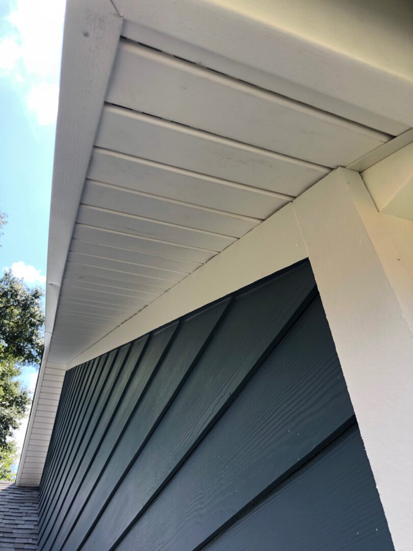 Hardie Siding, Simonton Window, Vinyl Soffit & Fascia Dollison KMS