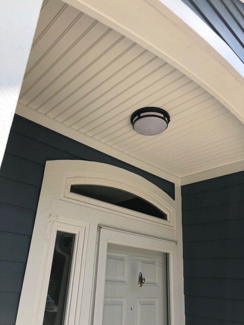 Hardie Siding, Simonton Window, Vinyl Soffit & Fascia Dollison KMS