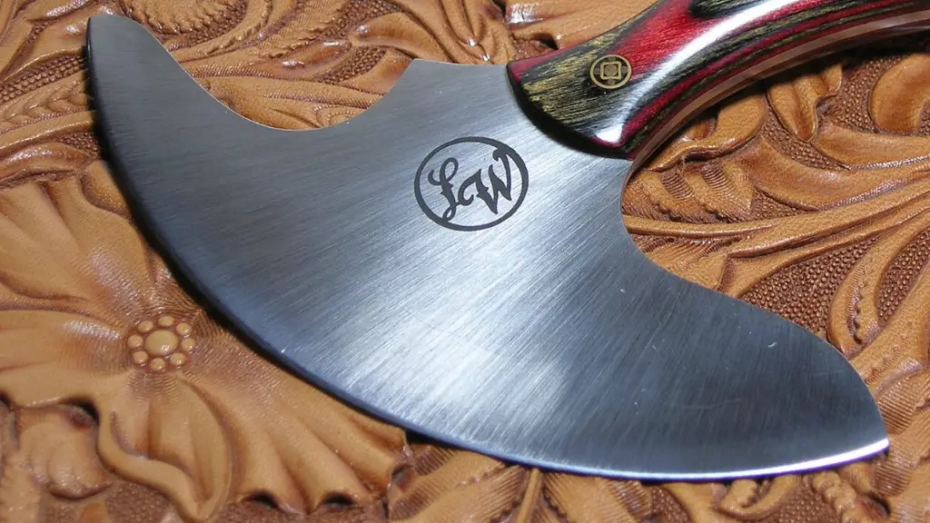 What Are a Quarter Moon Knives? Step by step Guide To Sharpen Them