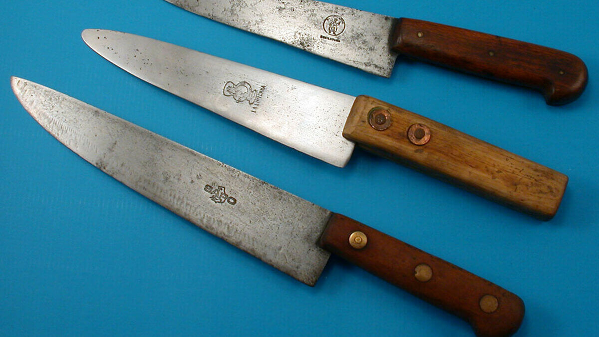 How to dispose of kitchen knives — tips & tricks