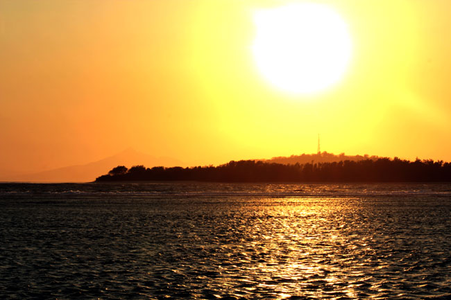 knipsfisch » Blog Archive » Sonnenuntergang in Gili Air