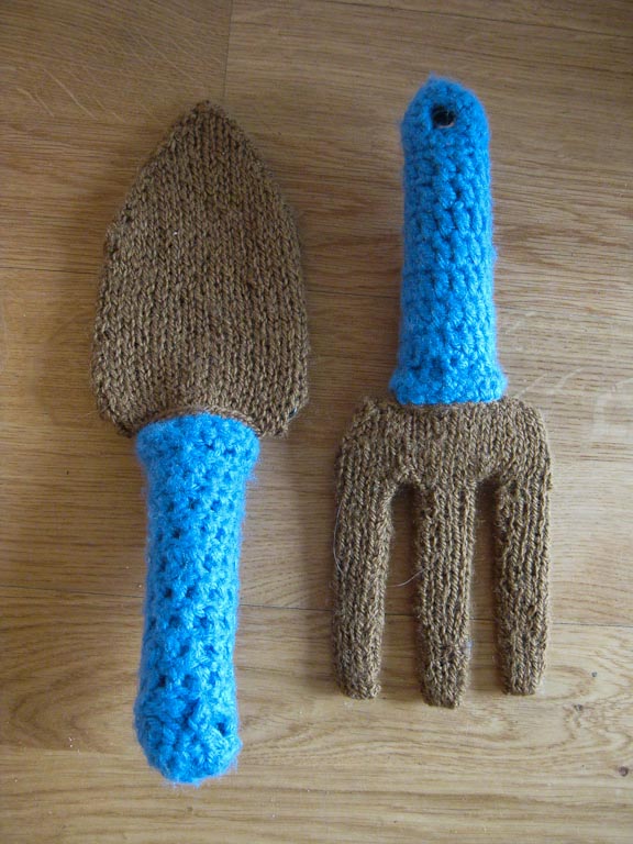Knit and Crochet Garden Tools KnitHacker