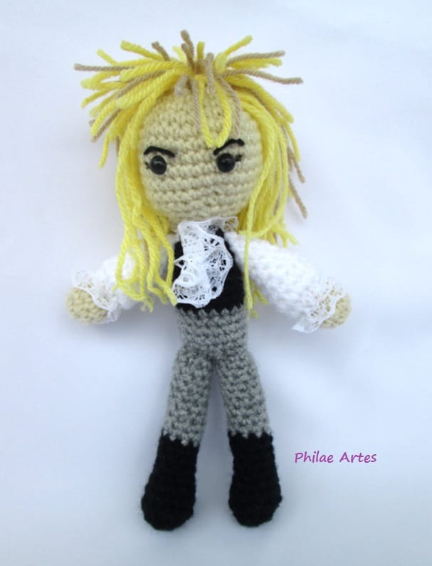 21 Times David Bowie Was Immortalized in Yarn by Knitters, Crocheters