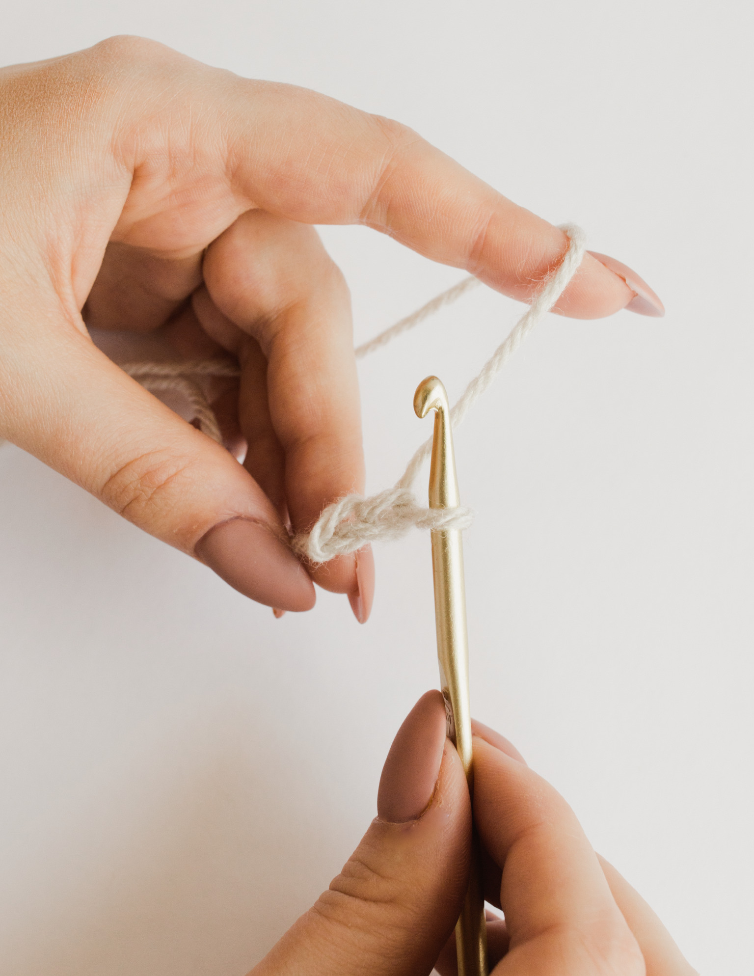 How to Work the Foundation Single Crochet (FSC) Stitch and When to Use