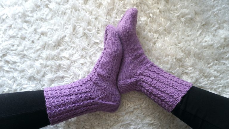 Knitted Sock Size Chart: A Guide to Perfect Fitting Socks