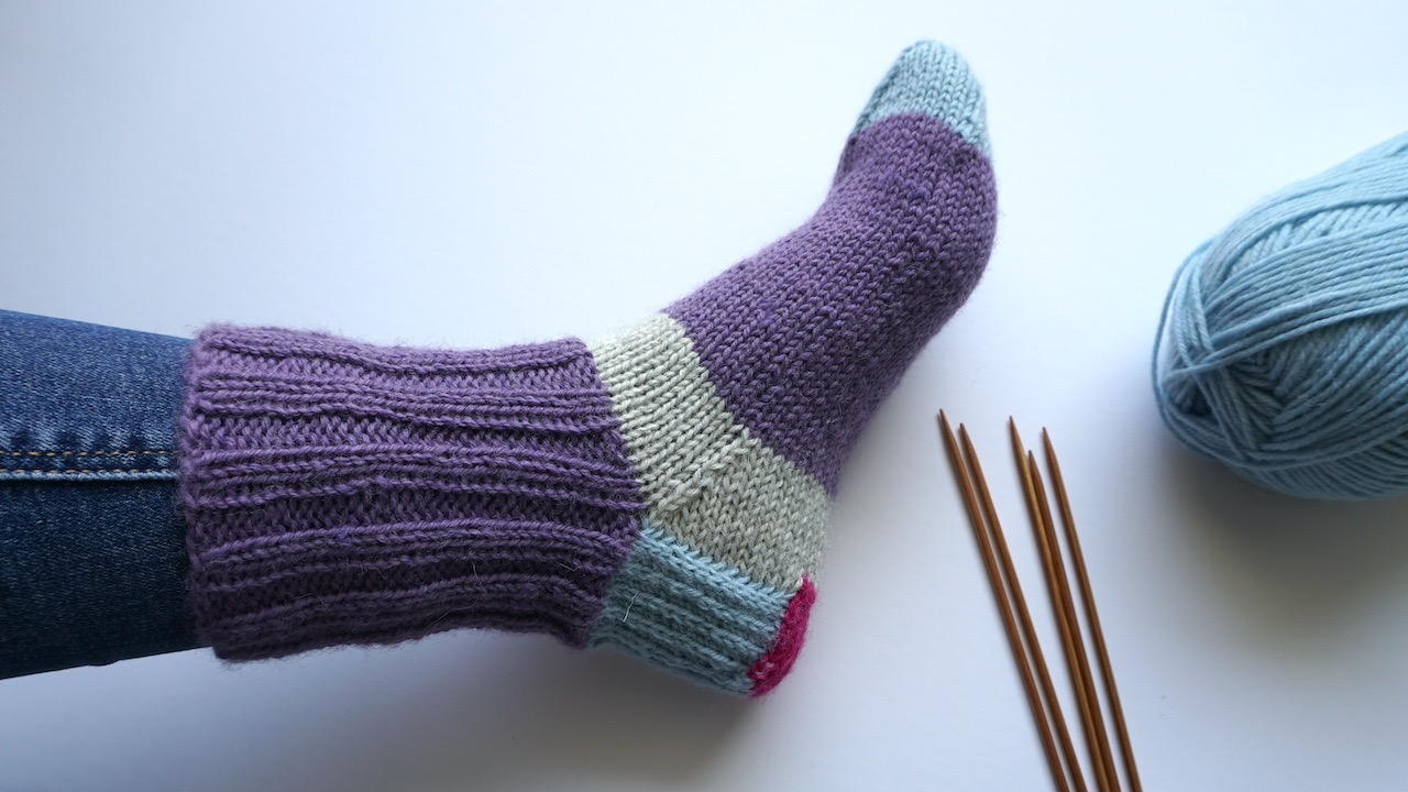 Knitted Sock Size Chart: A Guide to Perfect Fitting Socks
