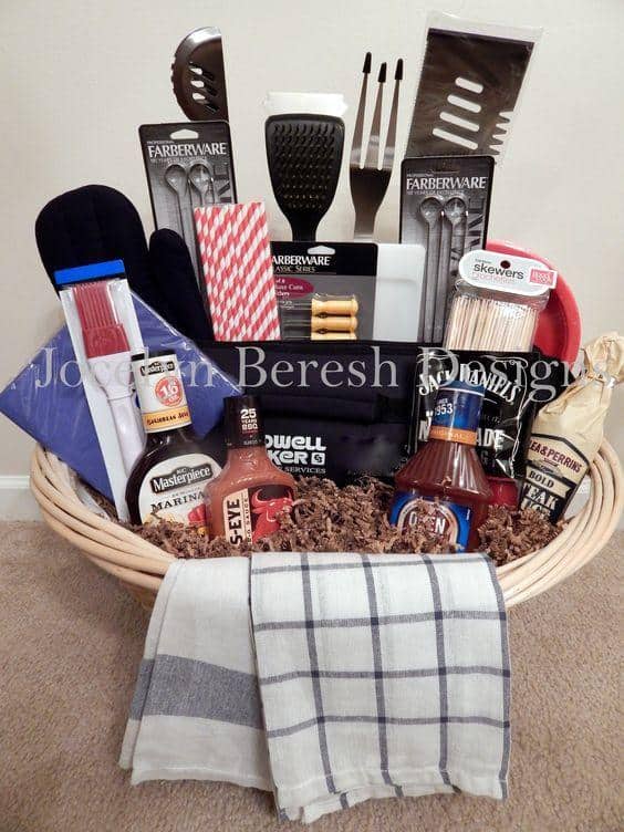 6 LastMinute (Mostly Dollar Store) Gift Baskets for Father's Day