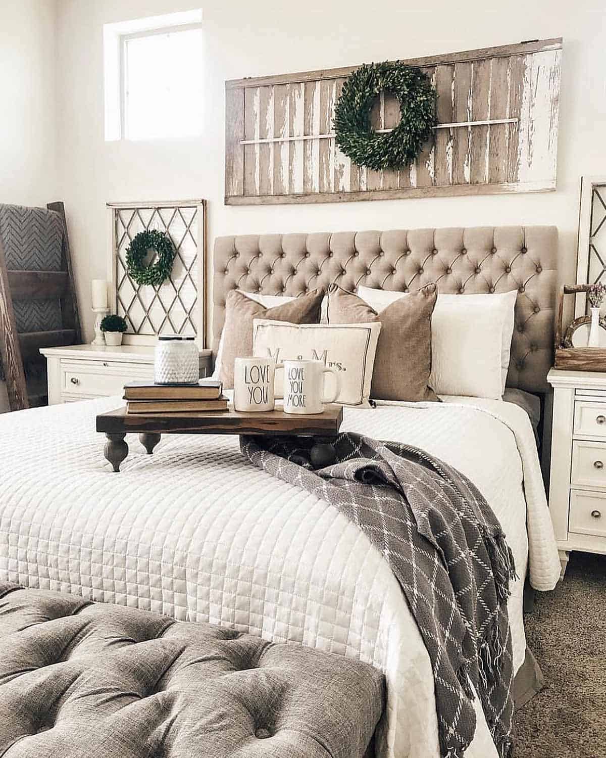 31 Farmhouse Headboards for Your Dreamy Country Bedroom