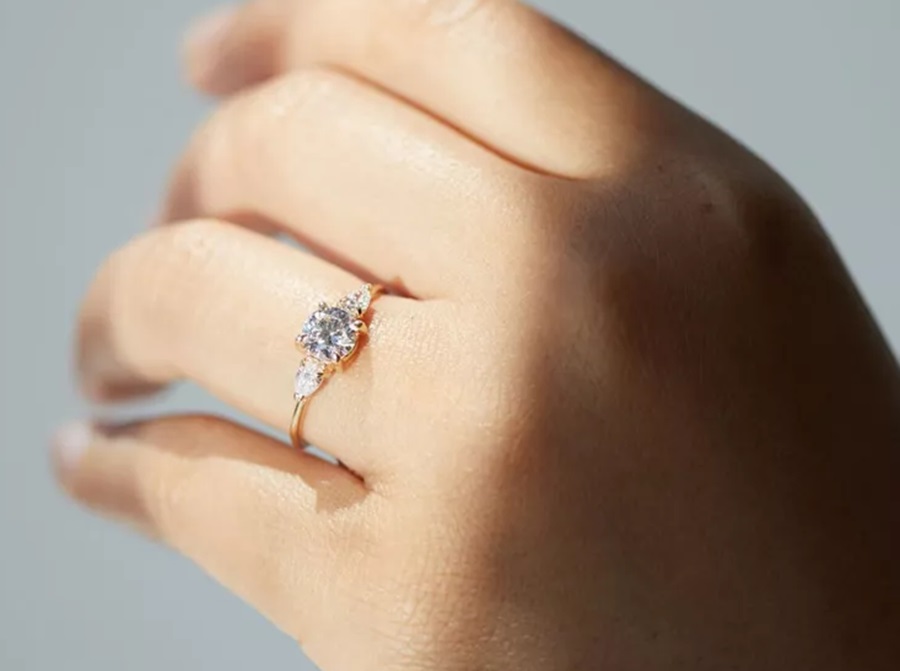 10 Steps To Choose And Buy Wedding Rings With Confidence KNO Fashion