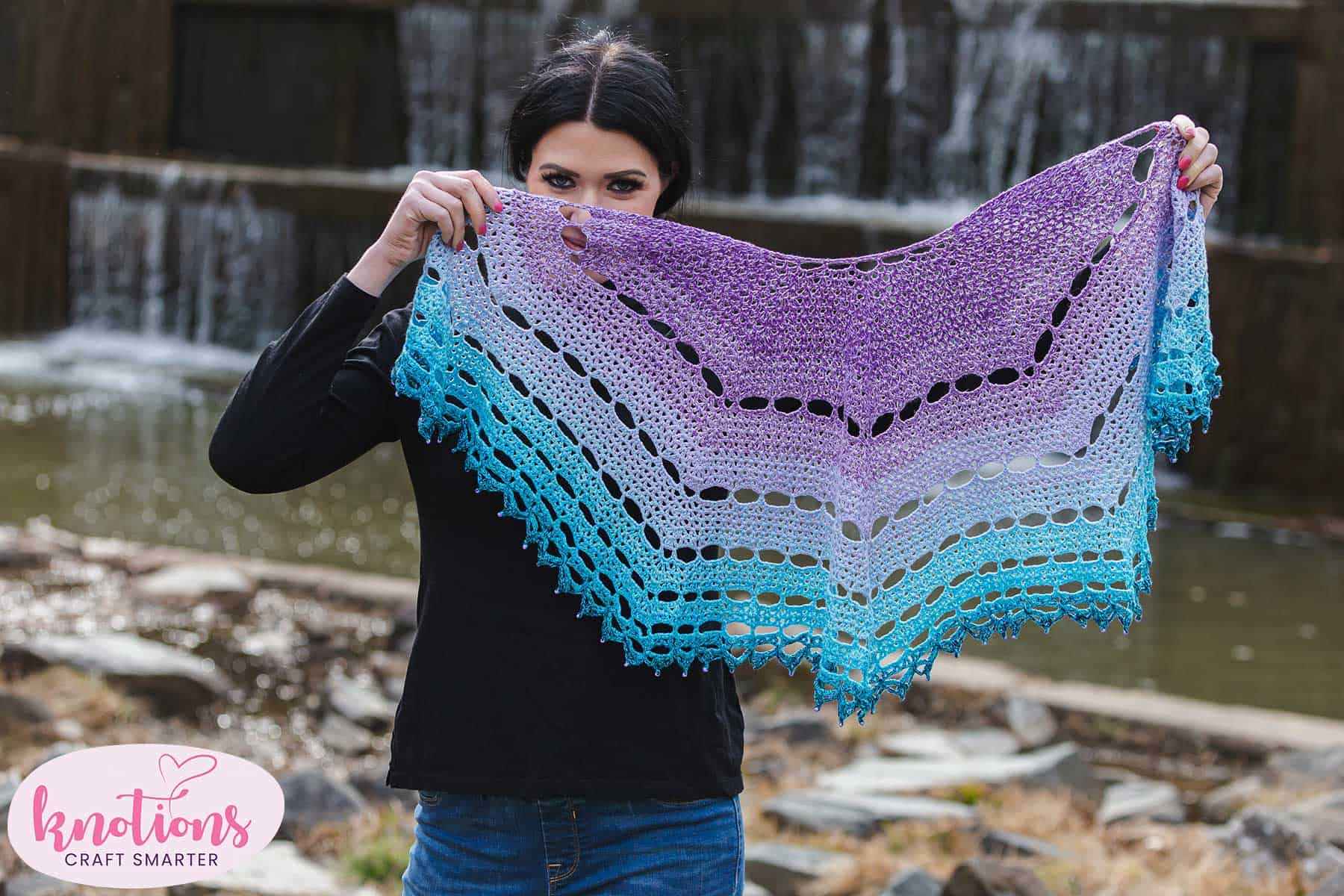 Elocin Shawl knotions