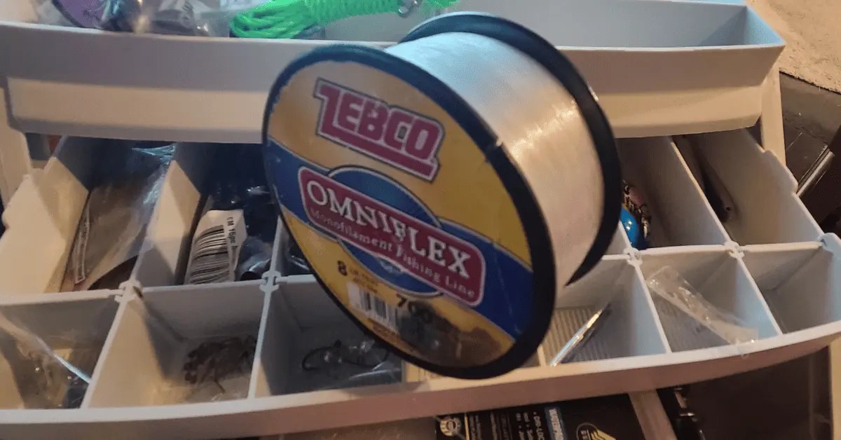 What weight of line is best for crappie A Guide for Anglers KnottedHook