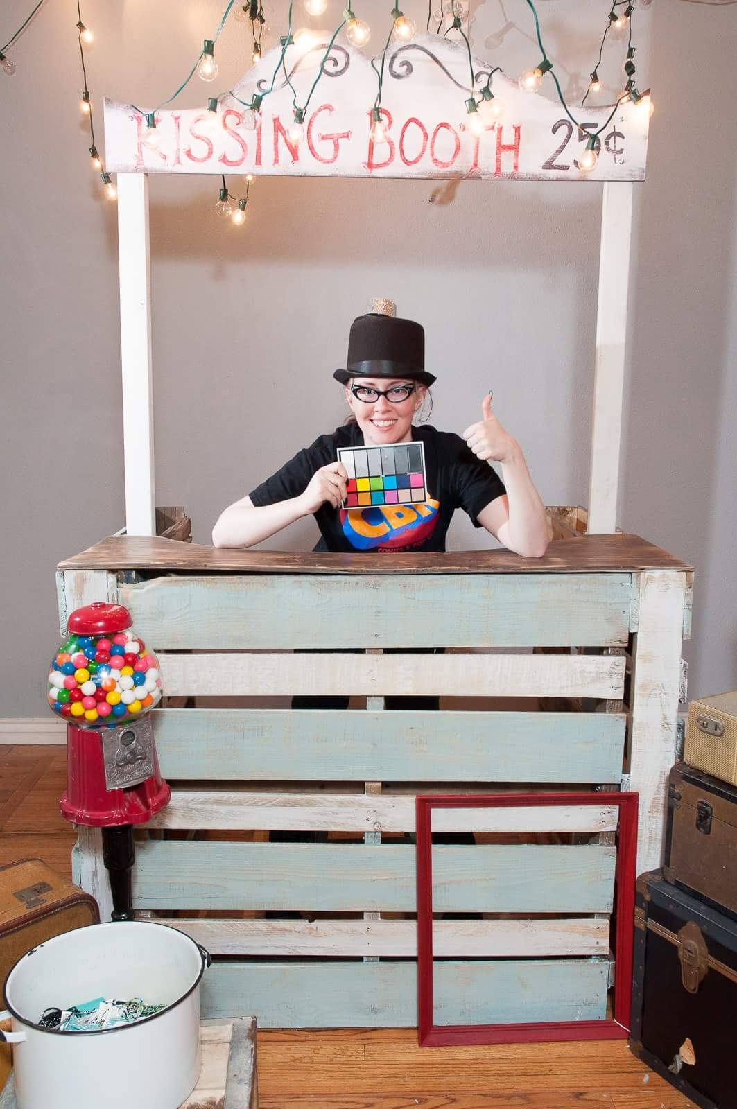 How to Build a Vintage Style Kissing Booth Knot Too