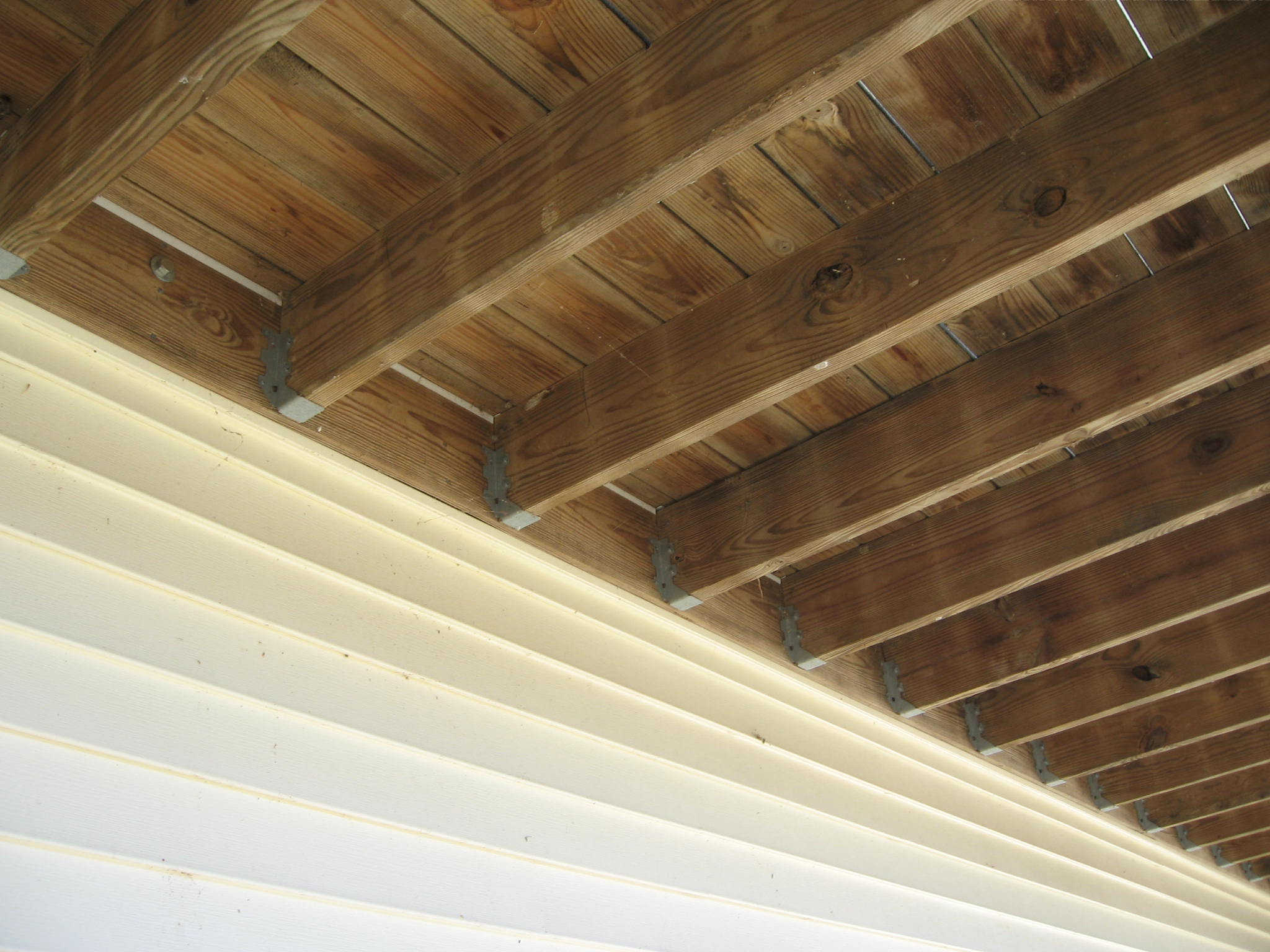 Deck Lacking Proper Supports Know Before You Buy Home Inspections