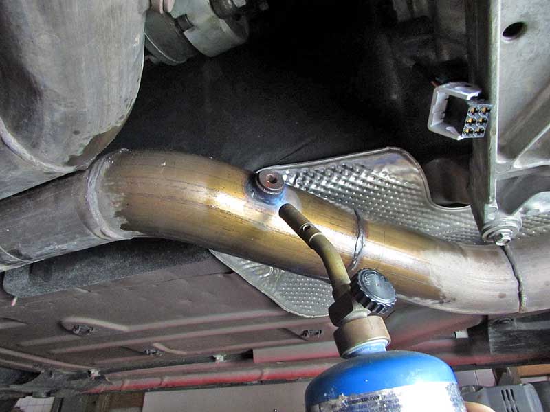 11 Tricks For Removing Rounded-Off Bolts