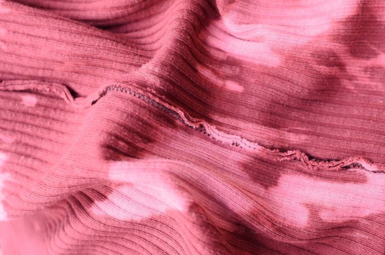 How to Remove Pink Spots on Fabrics Knowing Fabric