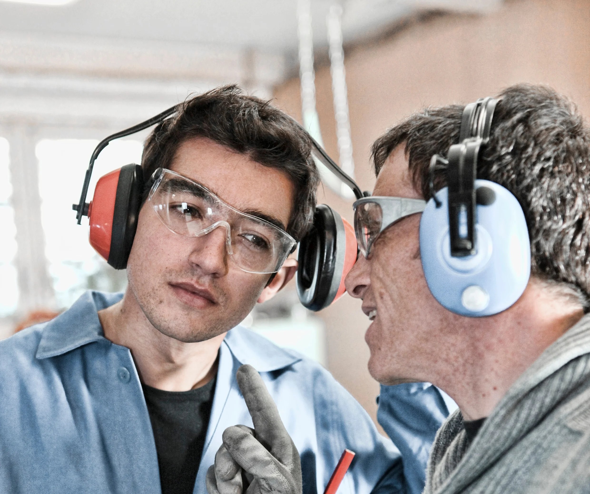 Dangers of blowing with air blow guns for compressed air