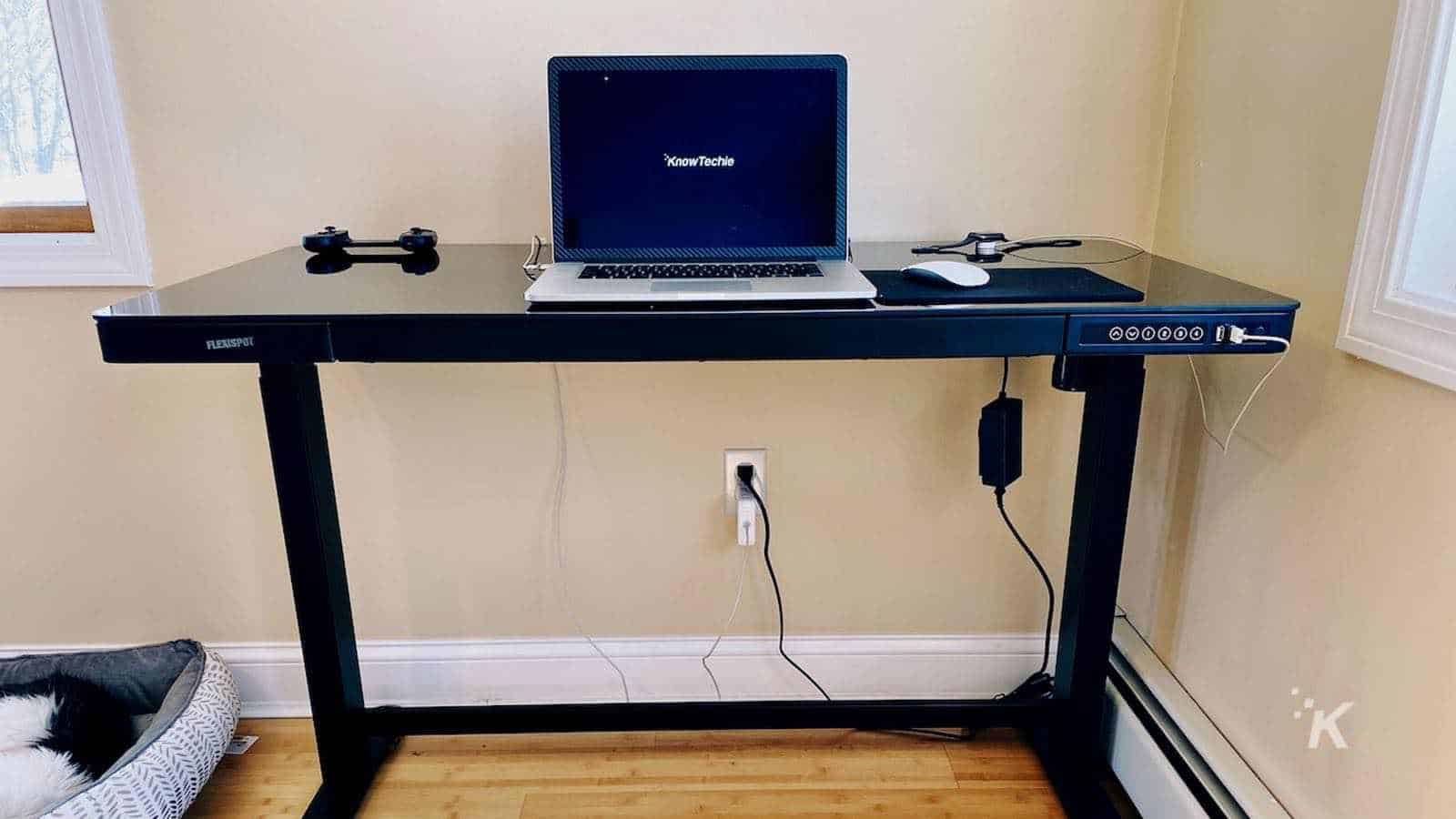 Review Flexispot Comhar EG8 Standing Desk KnowTechie