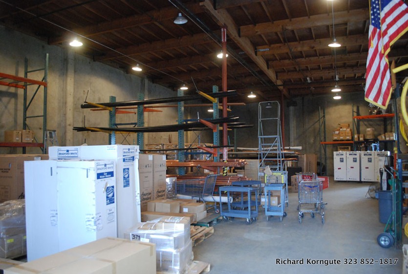 PLUMBING WAREHOUSE KODEVCO Real Estate Development & Management