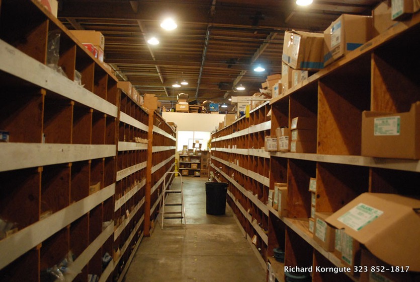 PLUMBING WAREHOUSE KODEVCO Real Estate Development & Management