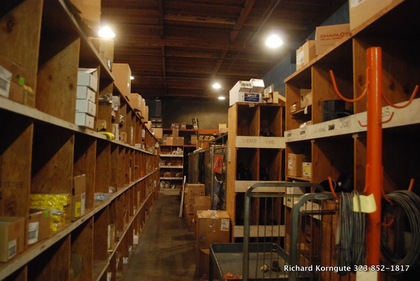 PLUMBING WAREHOUSE KODEVCO Real Estate Development & Management