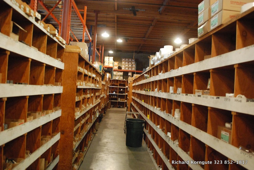 PLUMBING WAREHOUSE KODEVCO Real Estate Development & Management