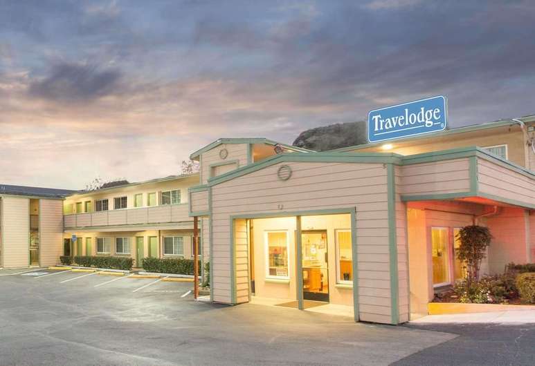 Travelodge by Wyndham Roseburg Riverfront Kodiak Commercial Real Estate