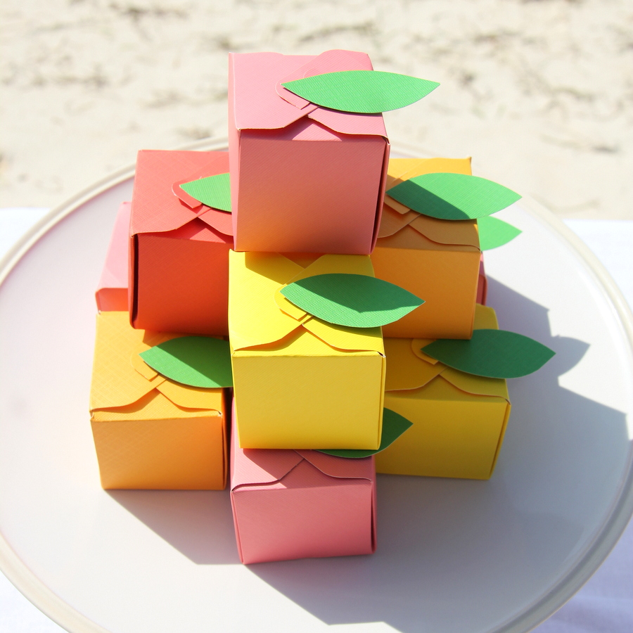 a juice bar (and a fruit party)