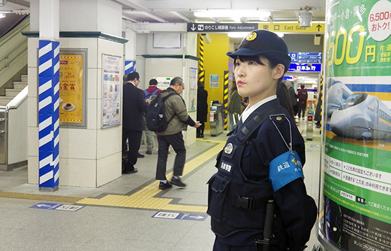 風俗店で働いた女性警官は誰？名前や顔画像の特定は？美人って本当？兵庫県警｜Sollastudio 兵庫県警察 | ハムなび