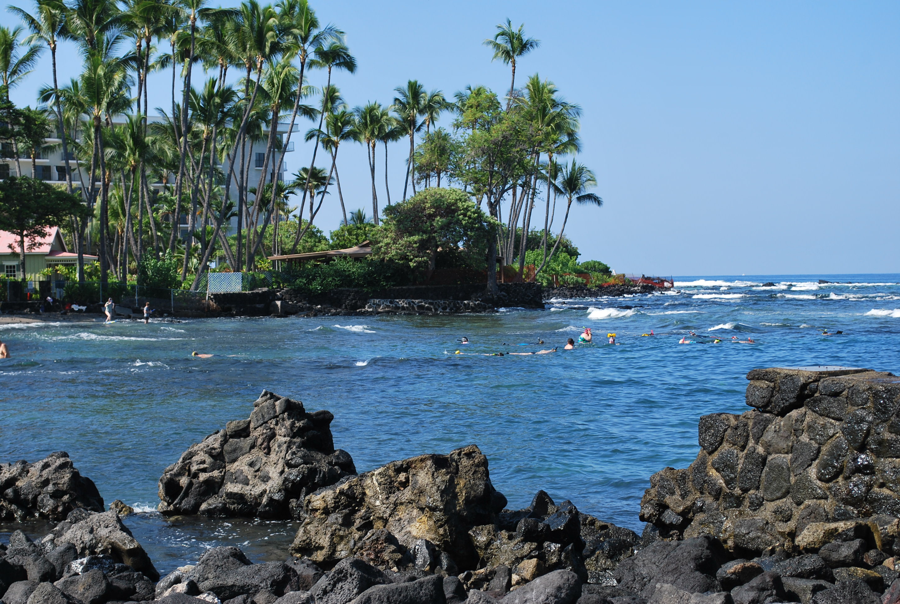 Kahalu'u Beach Park and Bay Gallery Pompo Properties