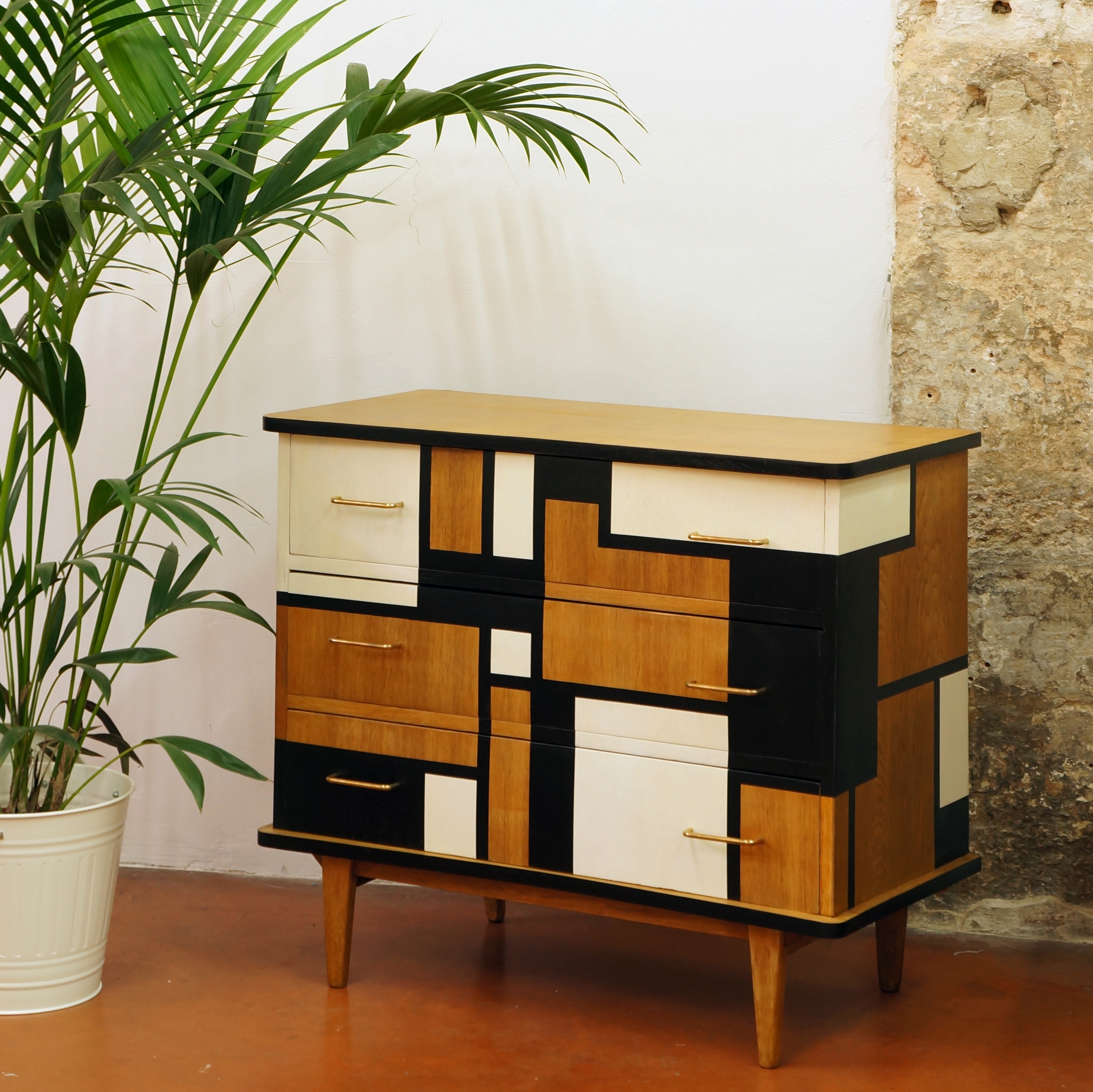 Commode "Metropolis" Kontrast Design