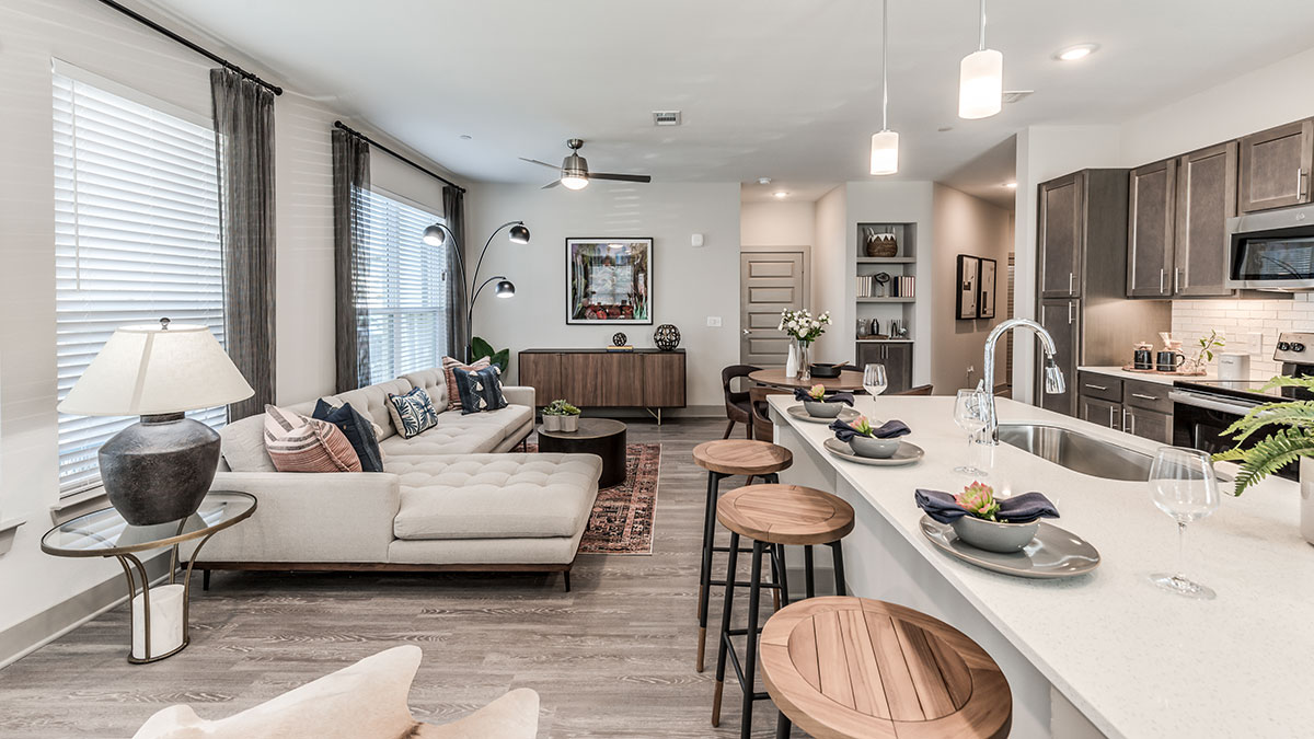 Encino Trace Luxury Apartment Homes Koontz Corporation