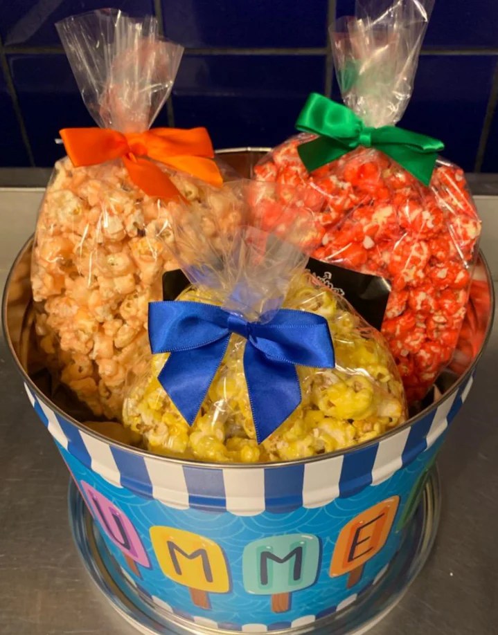 Poolside Cocktails Popcorn & Tin Kopper Popper