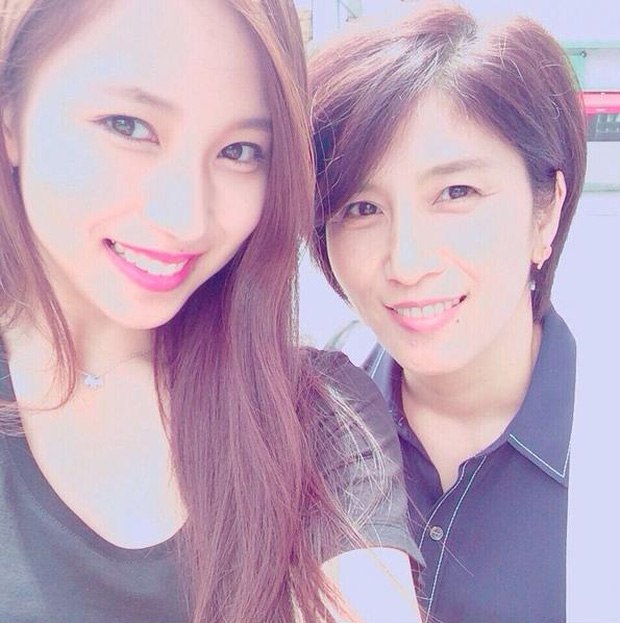 Meet The Only Women More Beautiful Than TWICE Their Mothers Koreaboo
