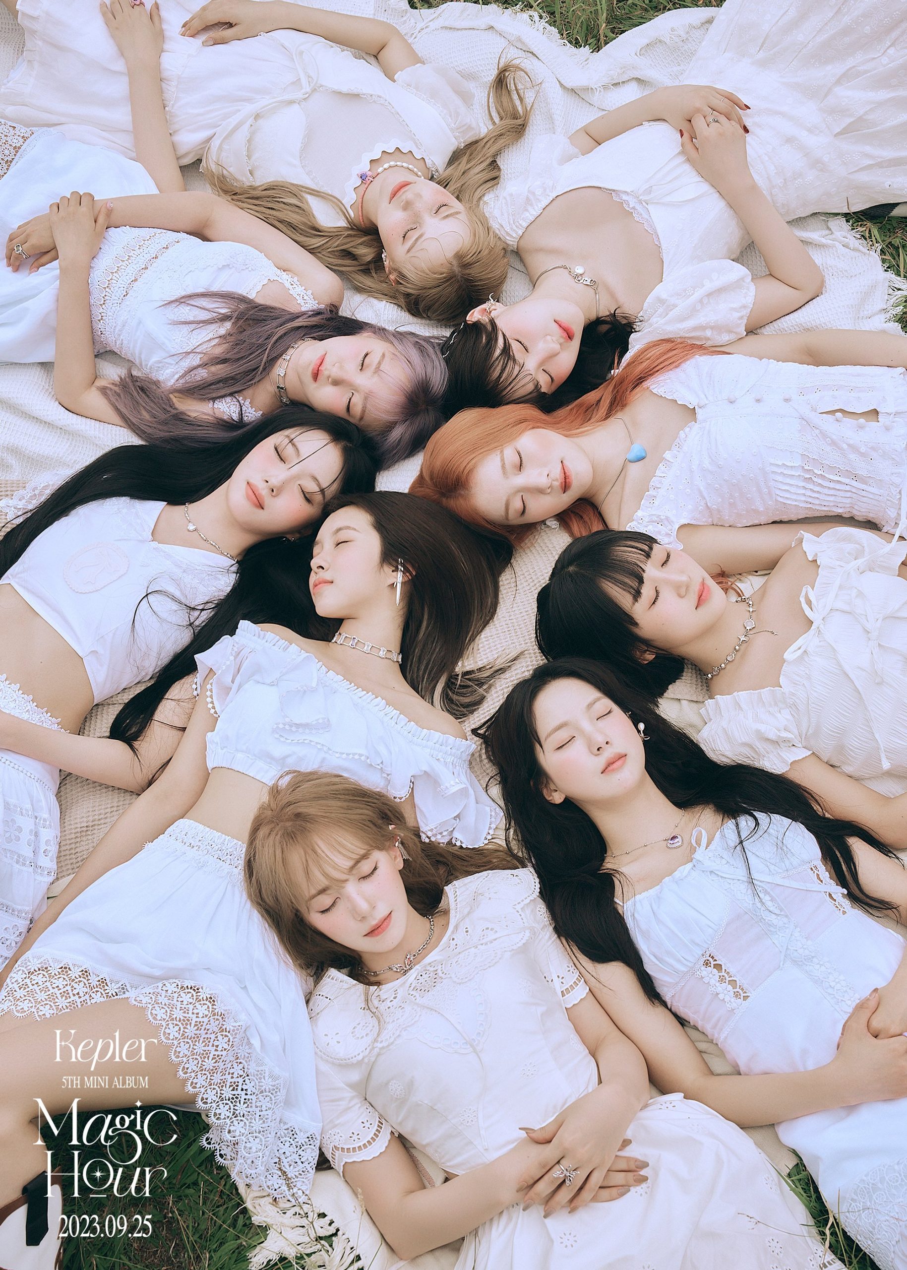 Kep1er Ungkap Foto Teaser Grup untuk “Magic Hour” KoreanIndo