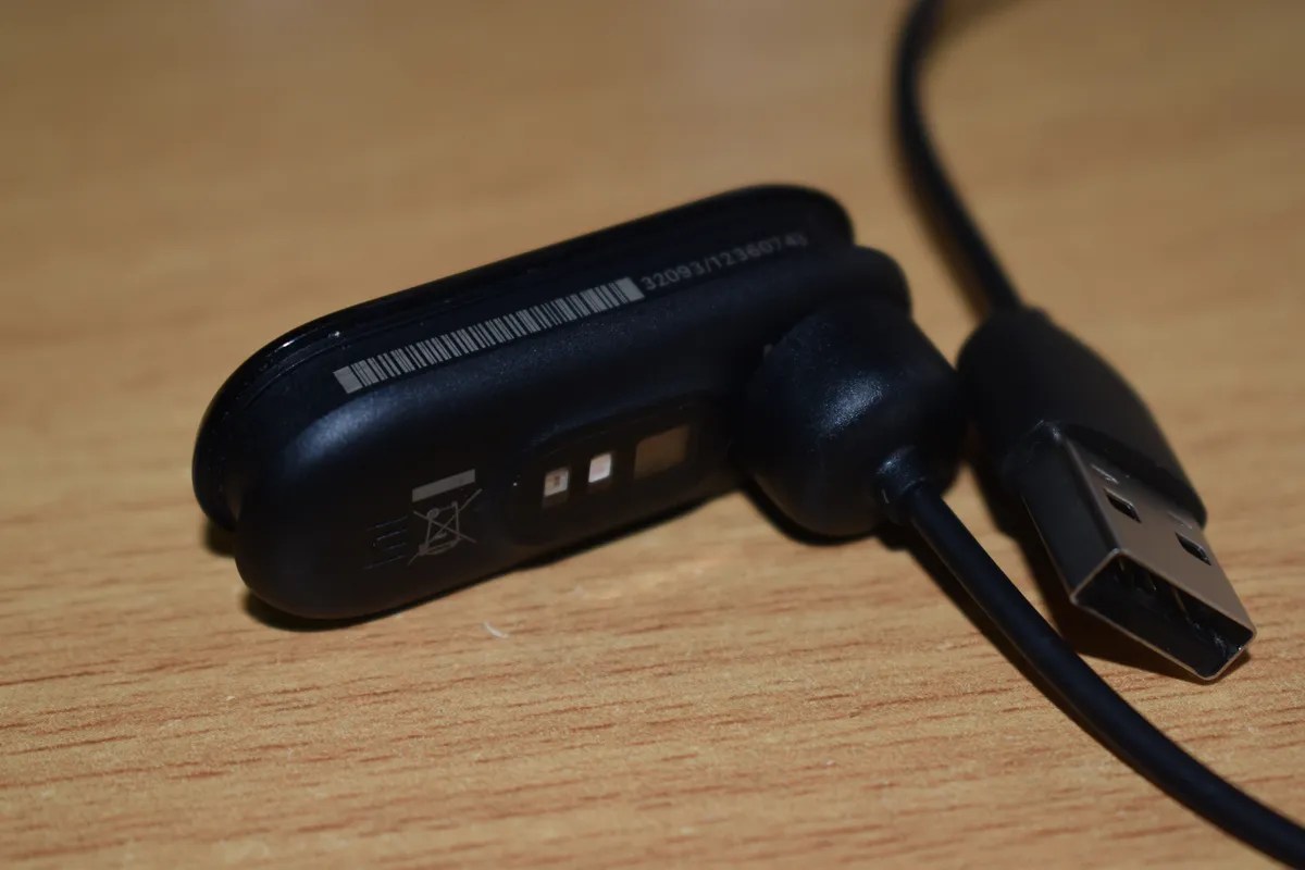 How to Charge a Mi Band kosaLife