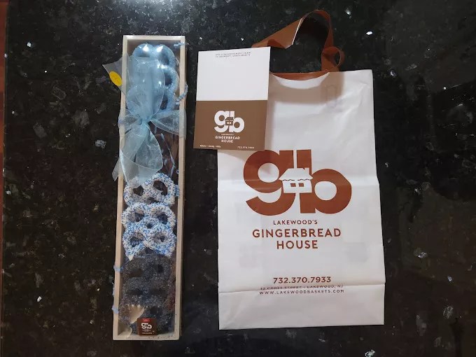 Lakewoods Gingerbread House Lakewood (KCL) Kosher Food Near Me