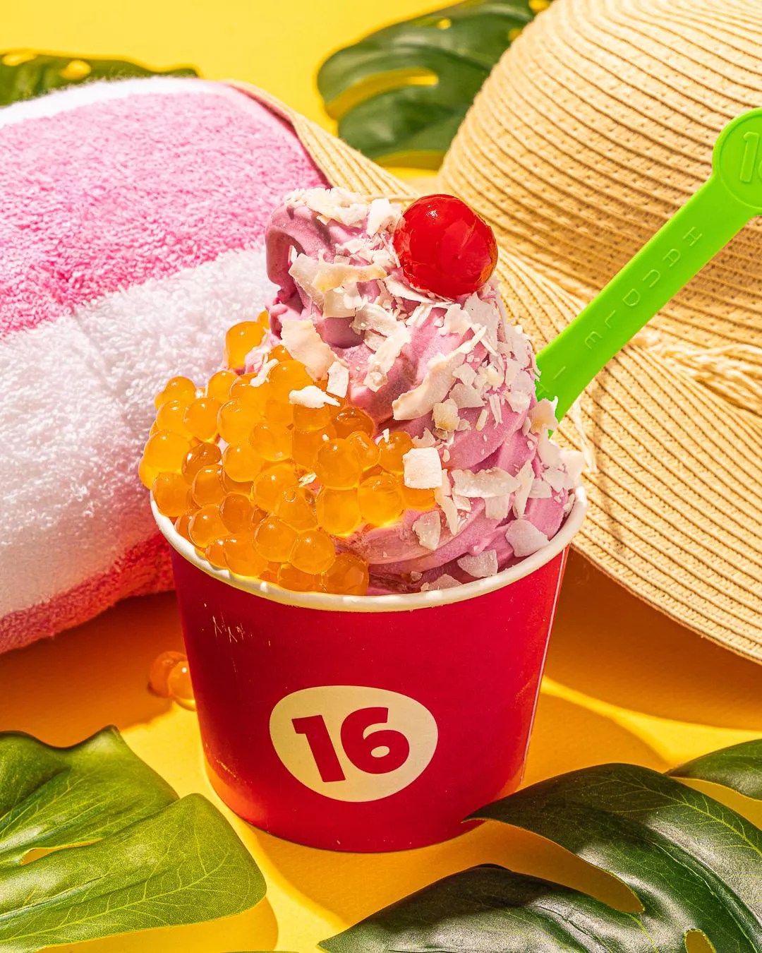 16 Handles East Village New York (IKC) Kosher Food Near Me