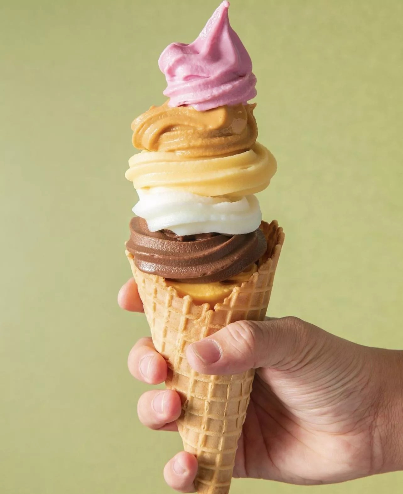 16 Handles East Village New York (IKC) Kosher Food Near Me