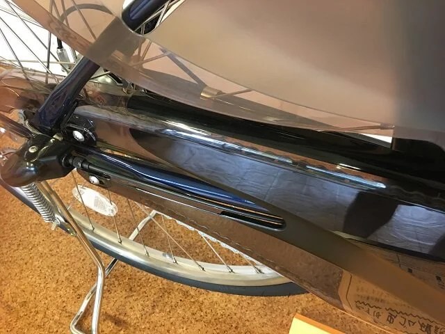 電動アシスト自転車用チェーンケースが割れる原因は？