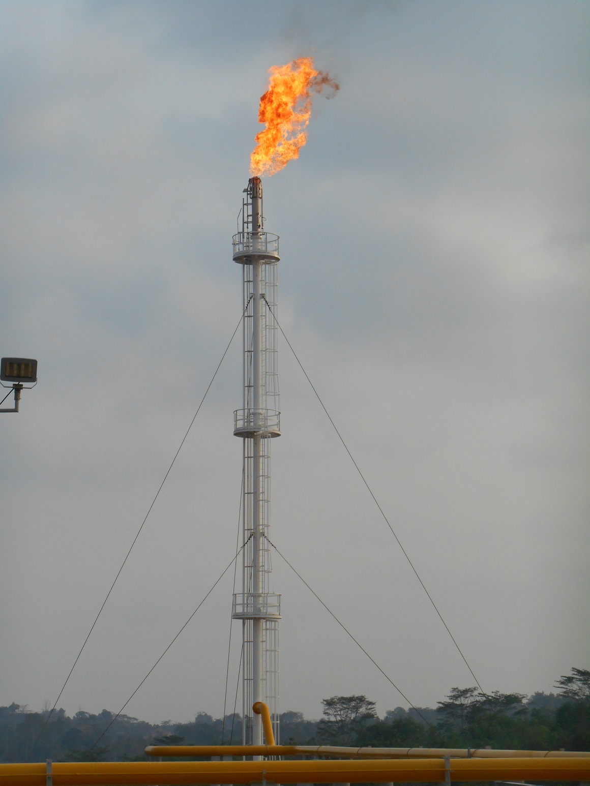 The Benefits of Using Air Assisted Flare Technology in the Industry