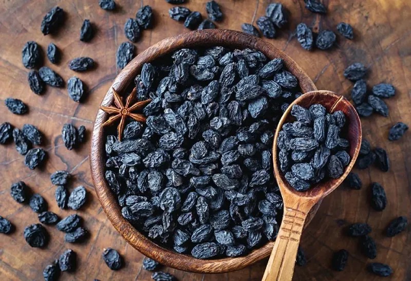 How Many Black Raisins to Eat Per Day A Comprehensive Guide kouroshfoods