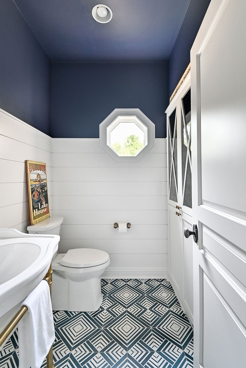 25 Stylish Ways To Mix And Match Bathroom Tiles Shelterness vlr.eng.br