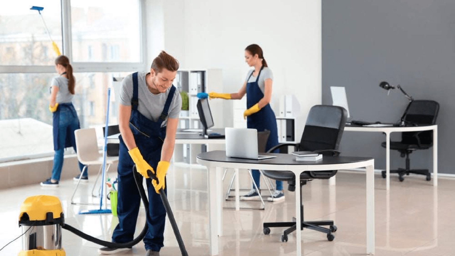 Estas buscando Limpieza de Oficinas en Miami? K Plus Clean