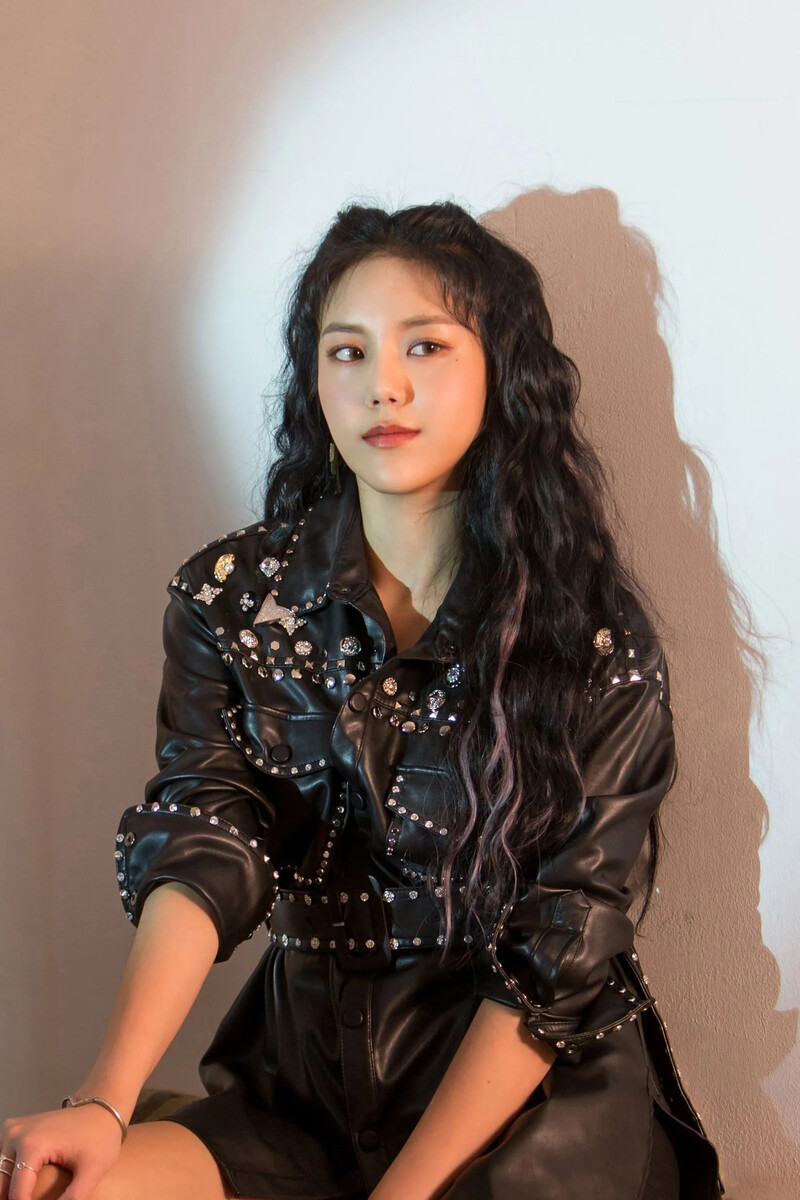 191126 FNC Naver Update AOA 'NEW MOON' Jacket Shooting Behind kpopping